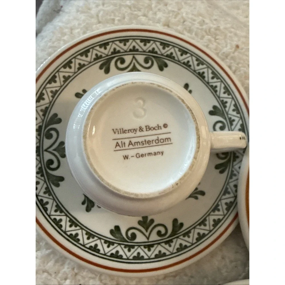 Villeroy & Boch Alt Amsterdam (4)Cup & Saucer Floral Pattern Vitro Porcelain